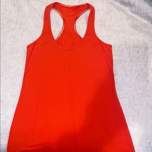 Red lululemon tanktop size 6